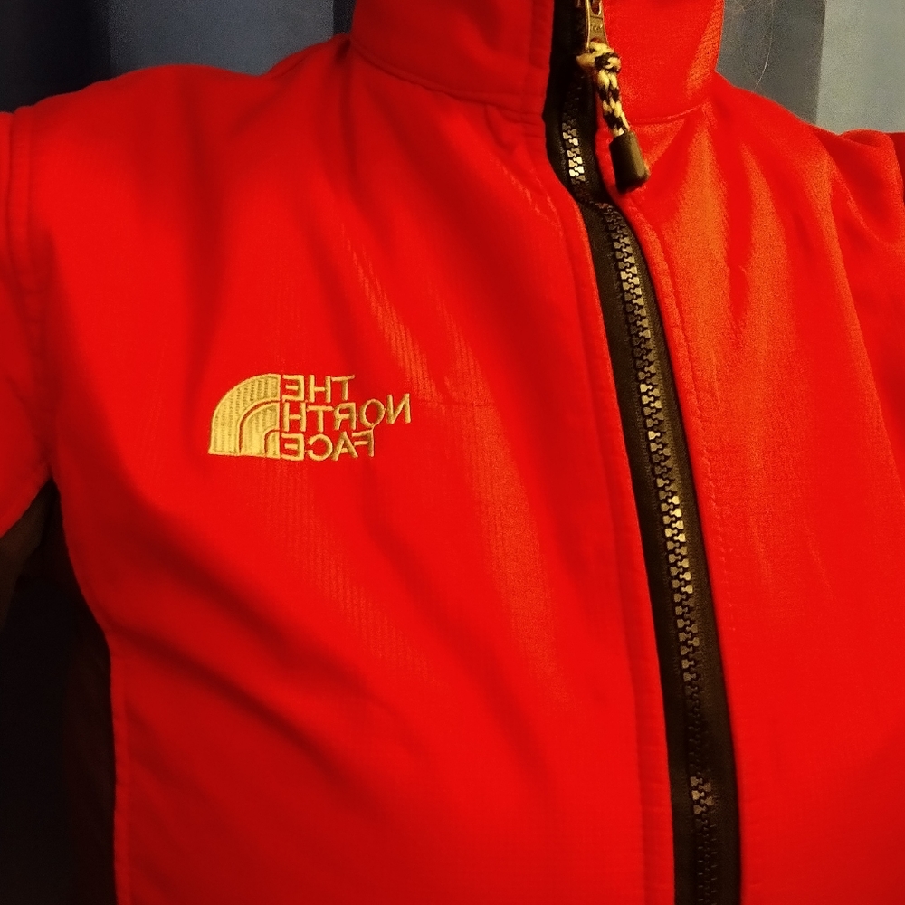 THE NORTH FACE